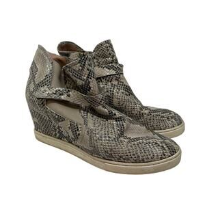 Linea Paolo Wedge Ankle Booties Women's Size 10 Snakeskin Print Pull On *READ